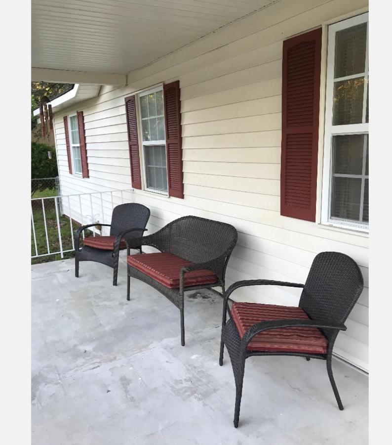 A Cozy Spot On Montague Charleston Exterior foto